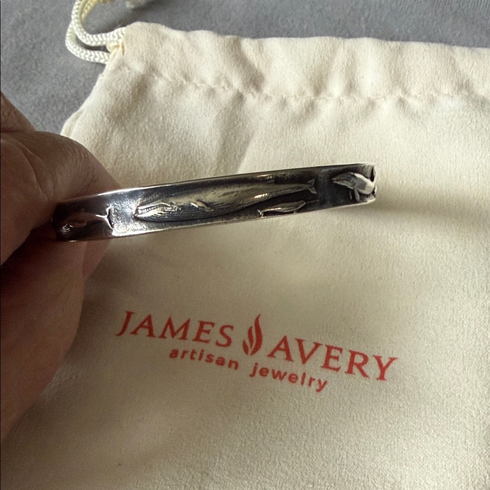 James Avery Retired Sterling Silver Whale Bangle - Picture 5 of 11